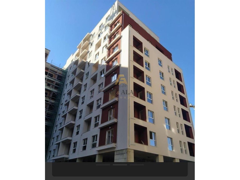 TEK KOMPLEKSI AURA APARTAMENT 1+1 PER SHITJE!