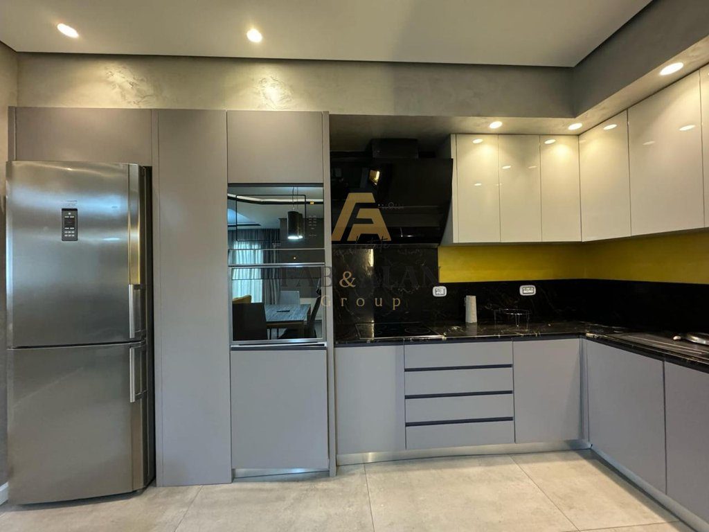 NE FRESK APARTAMENT LUKSOZ 3+1+2 PER SHITJE! 4