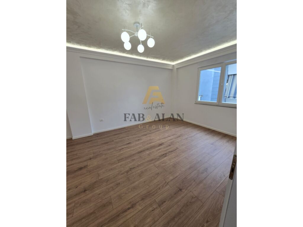 TEK RRUGA E KAVAJES APARTAMENT 2+1+2 PER SHITJE!