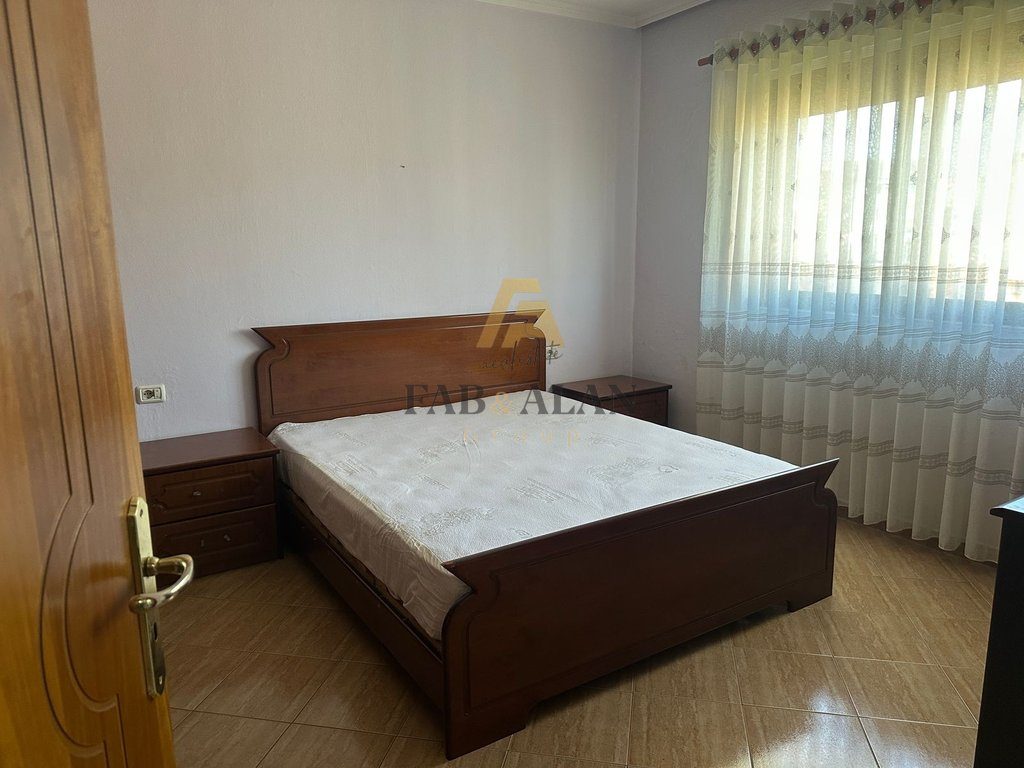 NE LAPRAKE APARTAMENT 2+1 PER SHITJE! 3