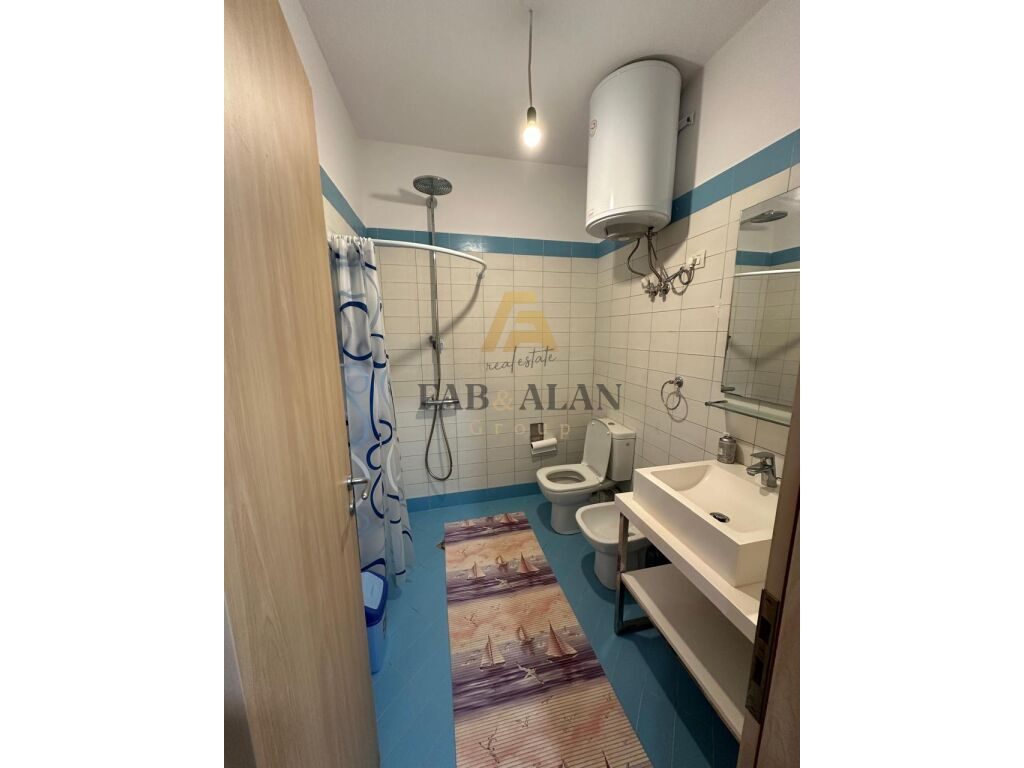 TEK 21 DHJETORI APARTAMENT 2+1 PER QIRA ! 4