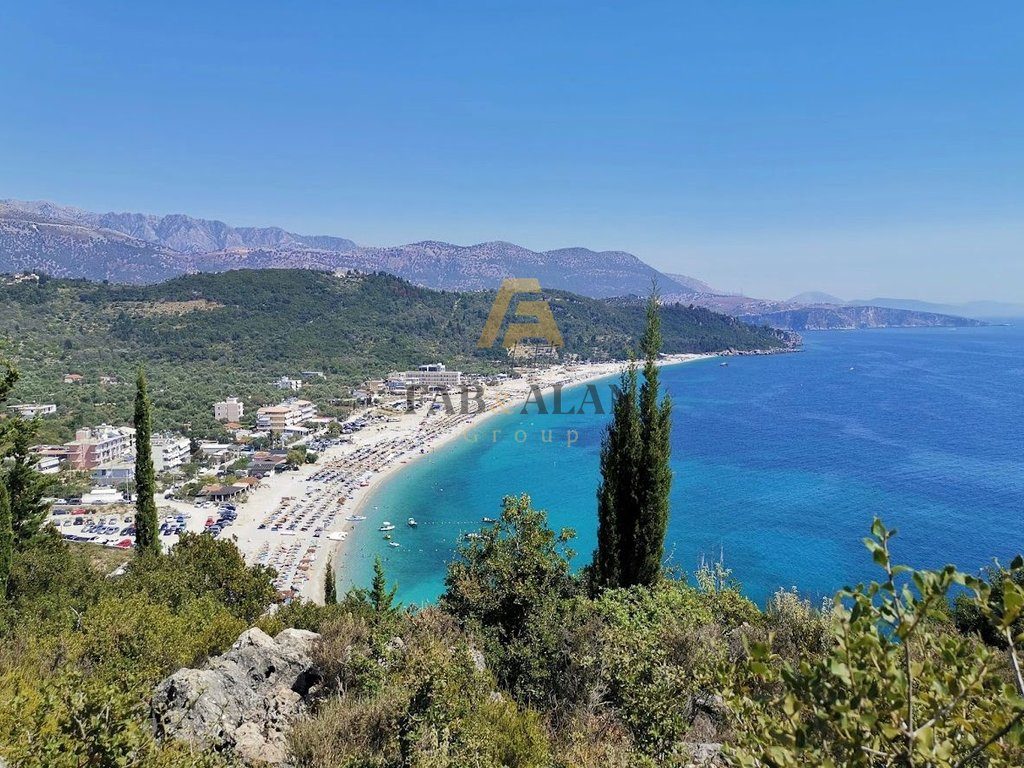 NE LIVADH 47.000 M2 TOKE PER SHITJE!