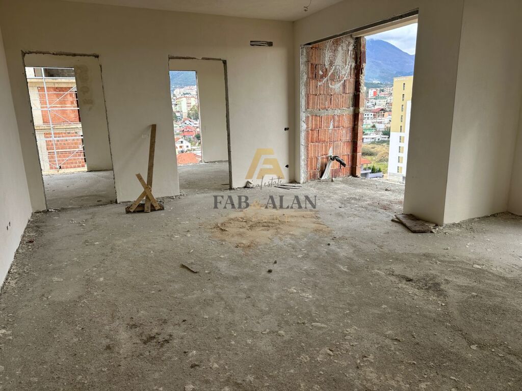 NE PORCELAN APARTAMENT 2+1 PER SHITJE! 2