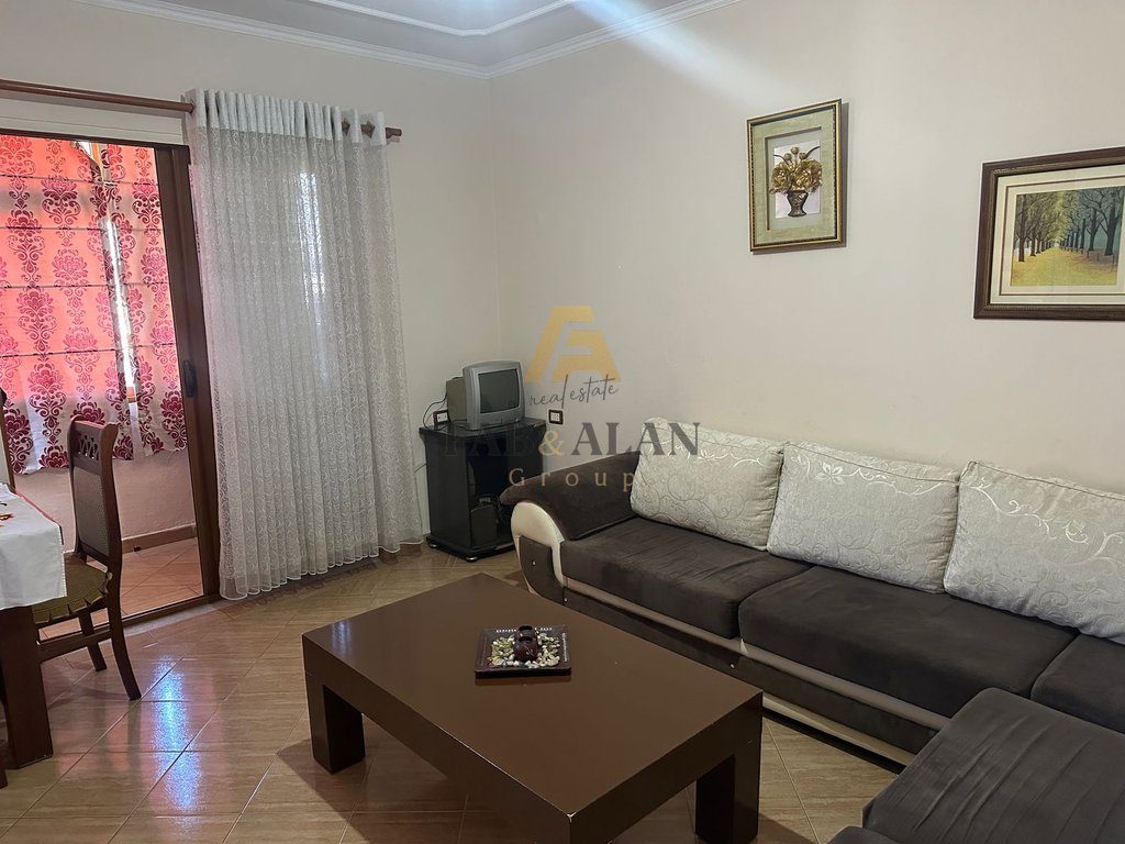 NE LAPRAKE APARTAMENT 2+1 PER SHITJE!