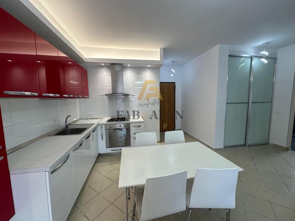 TEK SHKEMBI I KAVAJES APARTAMENT 1+1 PER SHITJE ME PAMJE NGA DETI! 2