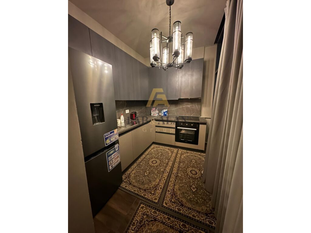 PRANE KOMISARIATIT NR.4 APARTAMENT 2+1+GARAZH PER SHITJE! 3
