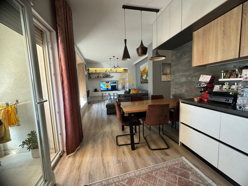 SUPER APARTAMENT 2+1+2 TEK ALI DEMI PER SHITJE!!! 4
