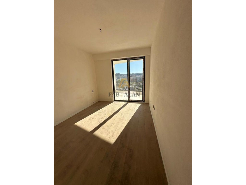 APARTAMENT PER SHITJE KOMPLEKSI TURDIU 2+1+2 ISH FUSHA AVIACIONIT 2