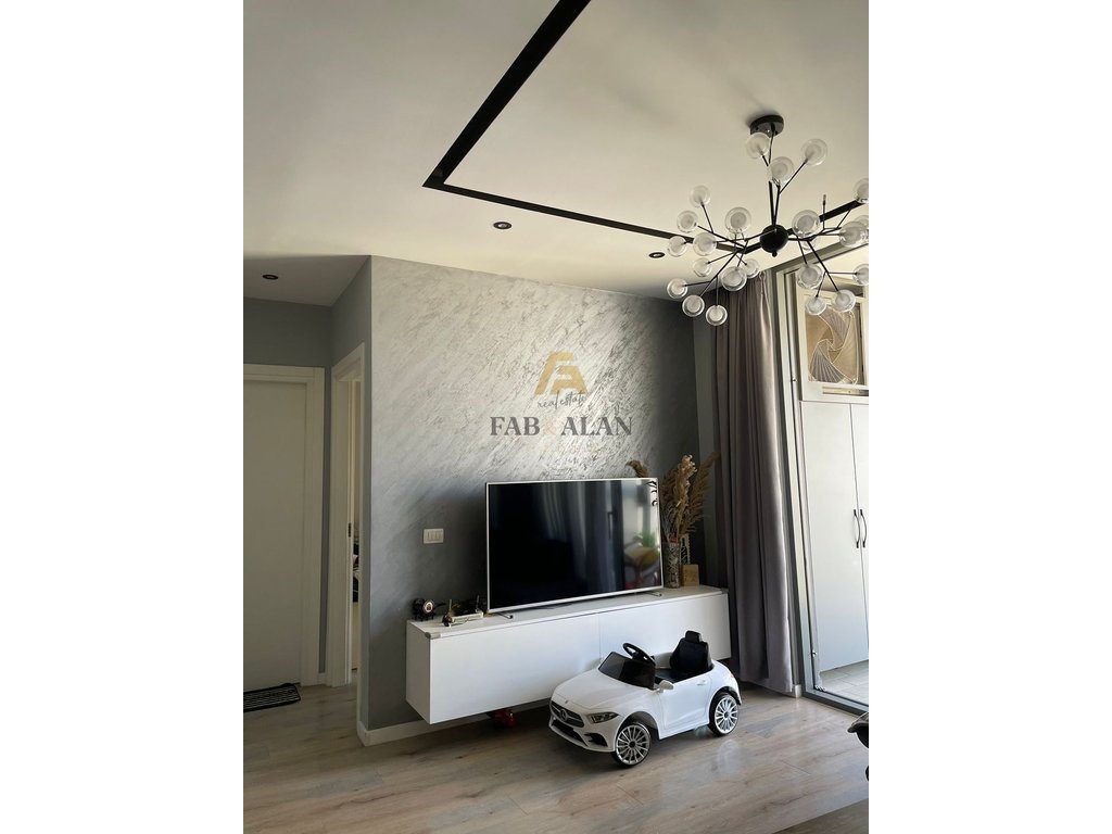 TEK FIORI DI BOSKO APARTAMENT 2+1+2 PER SHITJE! 3