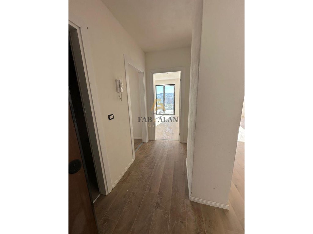 APARTAMENT PER SHITJE KOMPLEKSI TURDIU 2+1+2 ISH FUSHA AVIACIONIT 3