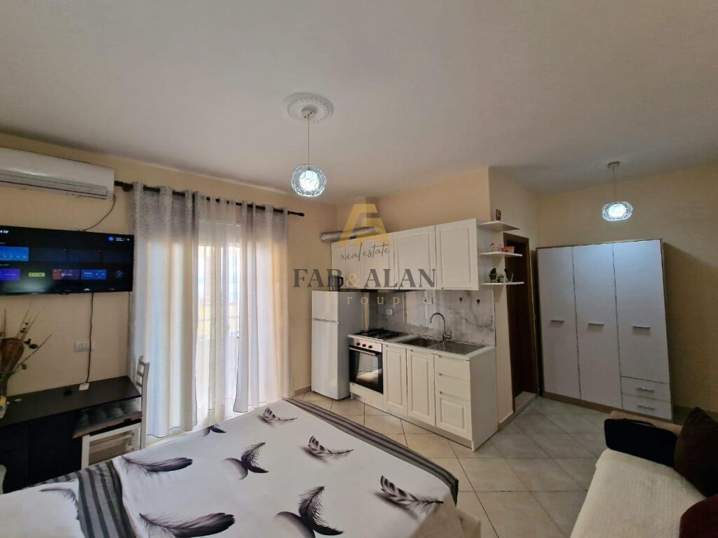 GARSONIERE PER SHITJE TEK PORTI NE VLORE! 2
