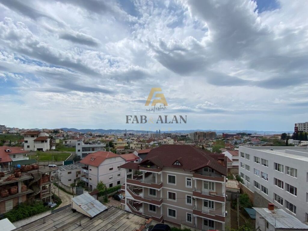 TEK QESARAKJA NE FRESK, APARTAMENT 2+1 PER SHITJE!