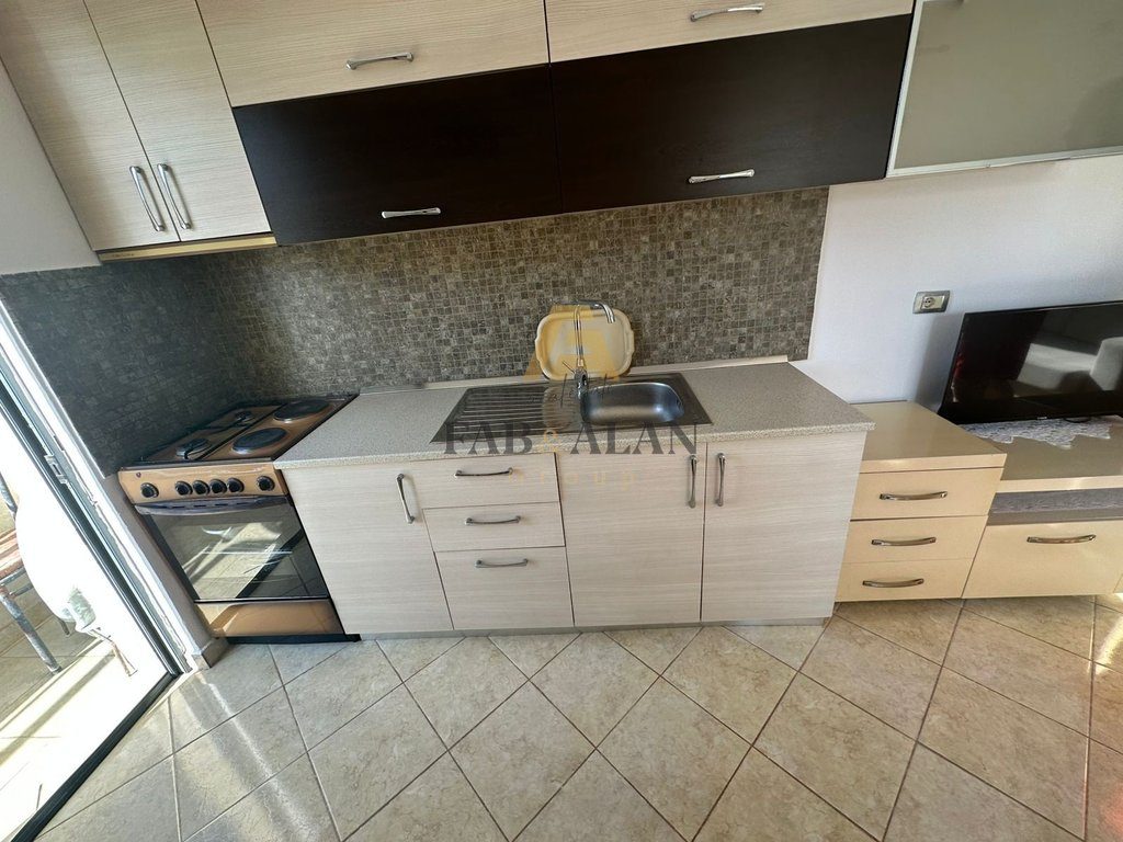 NE GOLEM APARTAMENT 1+1 PER SHITJE! 2
