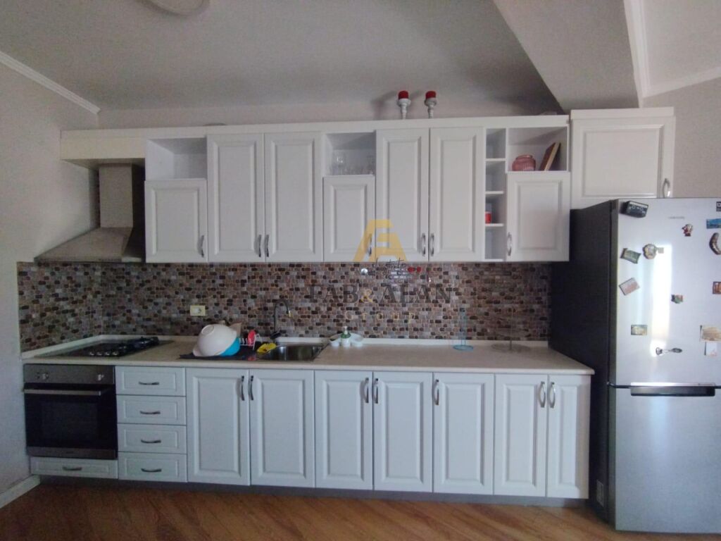 TEK ALI DEMI APARTAMENT 1+1+2 PER SHITJE! 2