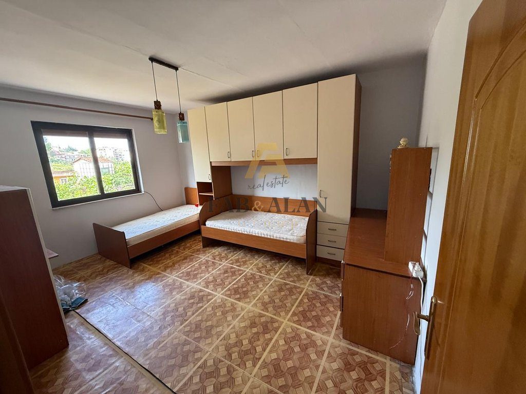 NE ALI DEM APARTAMENT 2+1 PER SHITJE! 3
