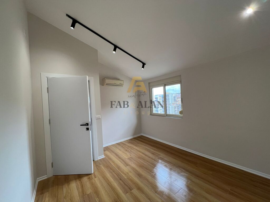NE PLAZH DURRES APARTAMENT 1+1 PER SHITJE! 4
