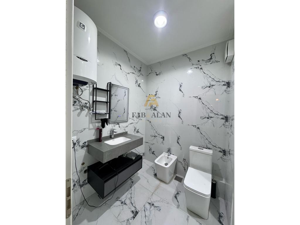 PERBALLE LIQENIT ARTIFICIAL TE TIRANES APARTAMENT 2+1+2 PER SHITJE! 3