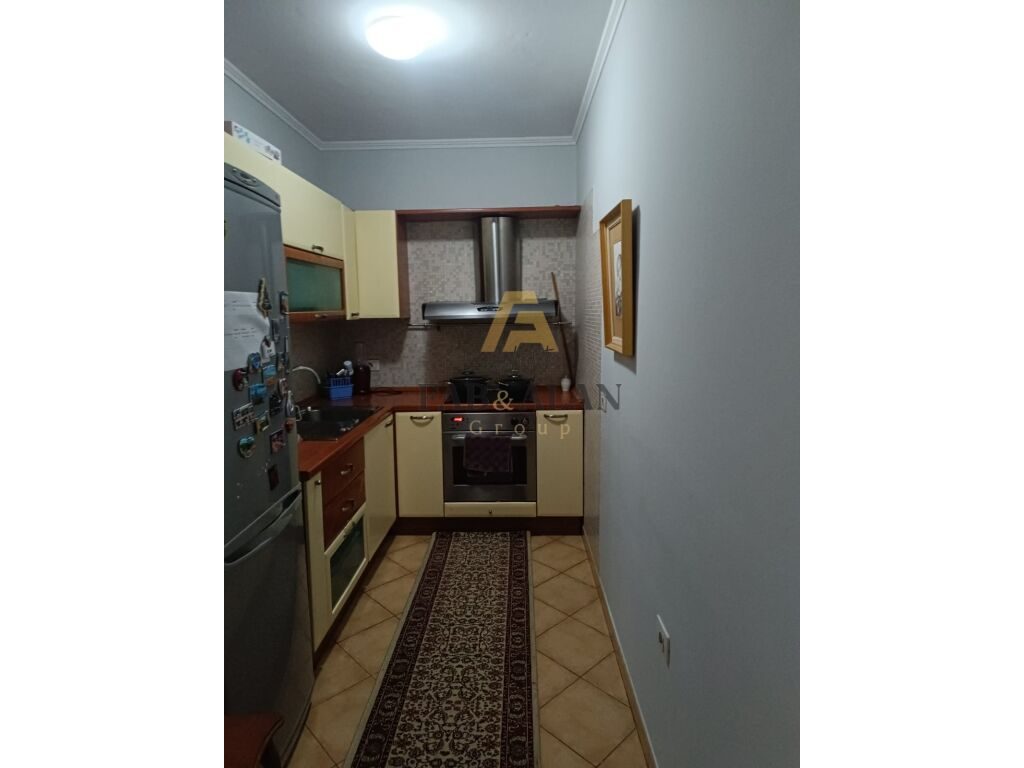 TEK RRUGA E ELBASANIT ME QERA 1+1 3