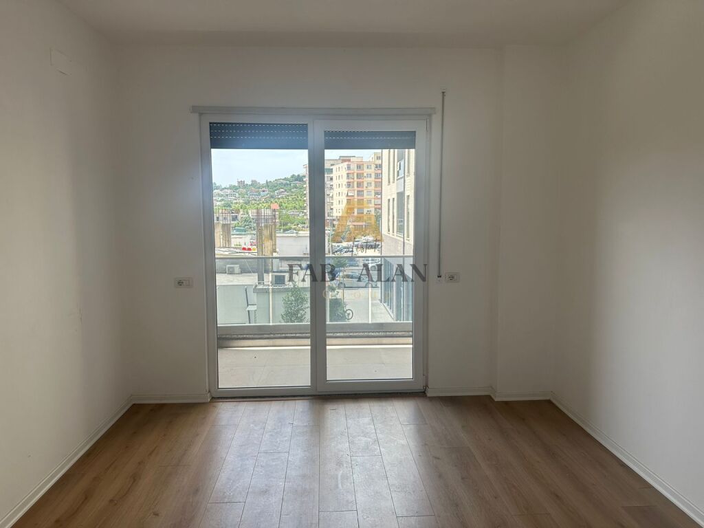 TEK ASTIRI, VILA L 2021 APARTAMENT 1+1 PER SHITJE !