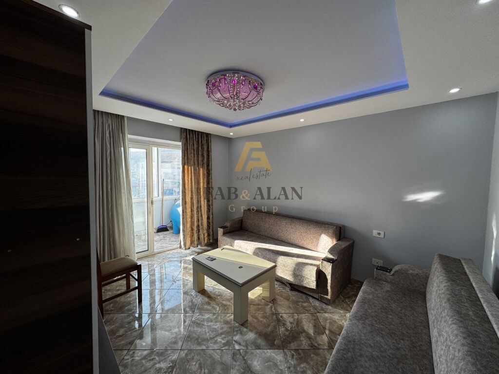 TEK SHKOLLA BASHKUAR APARTAMENT 1+1 BANIM/BIZNES! 2
