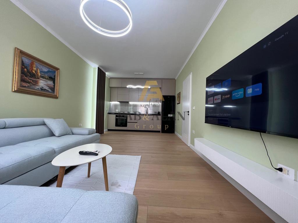 NE ASTIR APARTAMENT 2+1 PER SHITJE! 2
