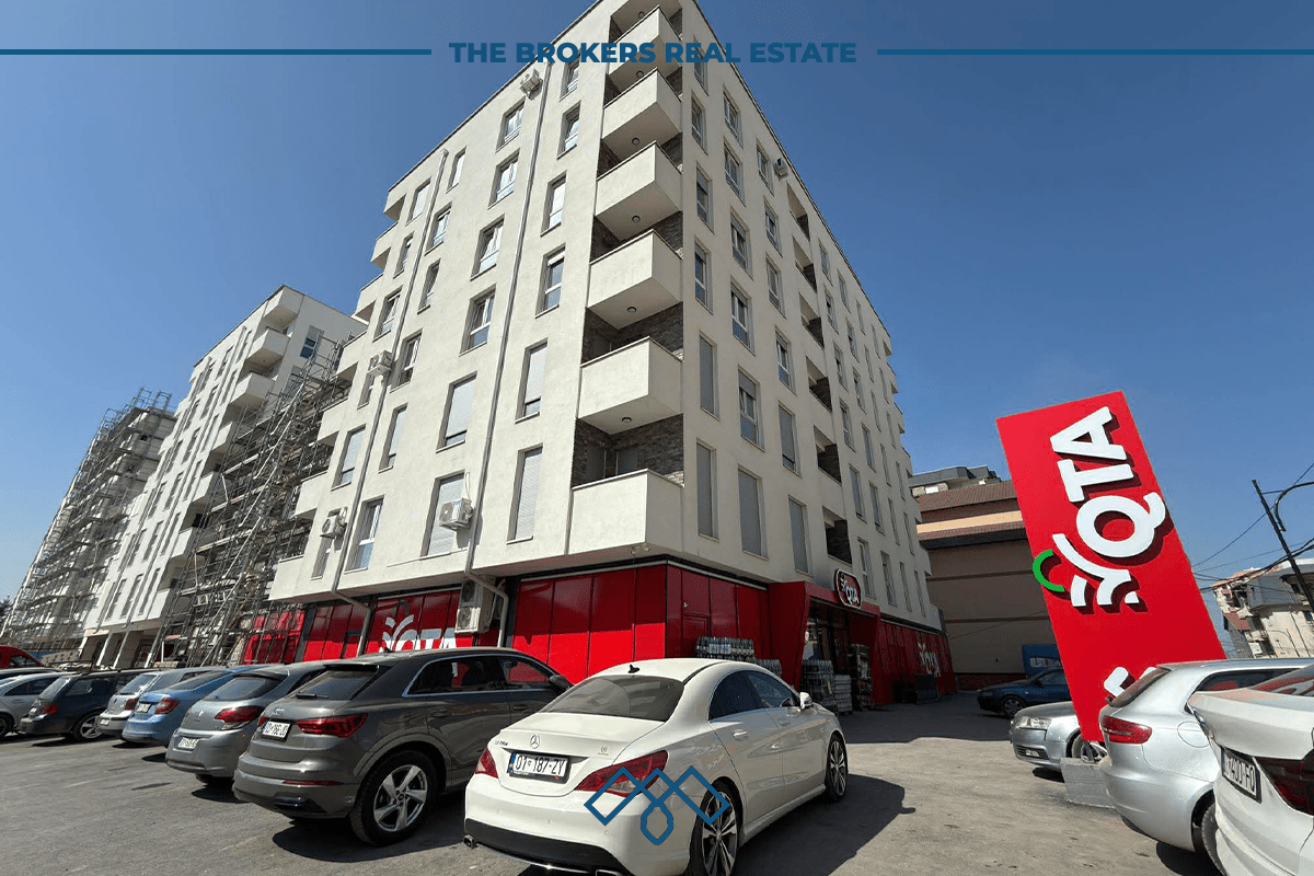Ofrohet për shitje banesa 87.8m² – Fushë Kosovë.