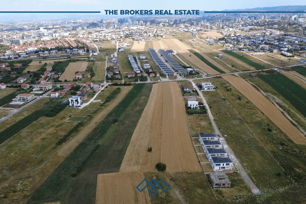 Truall në shitje 96 Ari – Çagllavicë – përballë lagjes Premiere Residence. 4