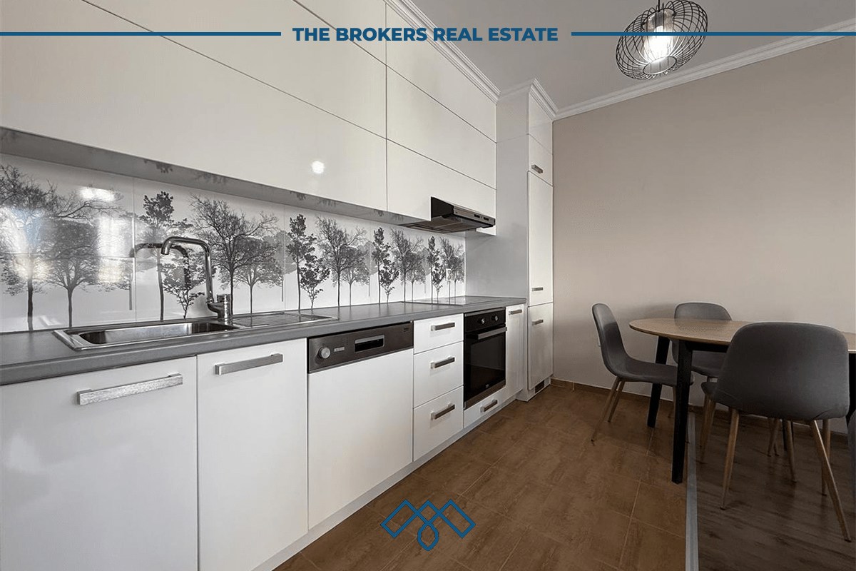 Banesë në #shitje 80.4m2 + Garazhë – Tophane. 4
