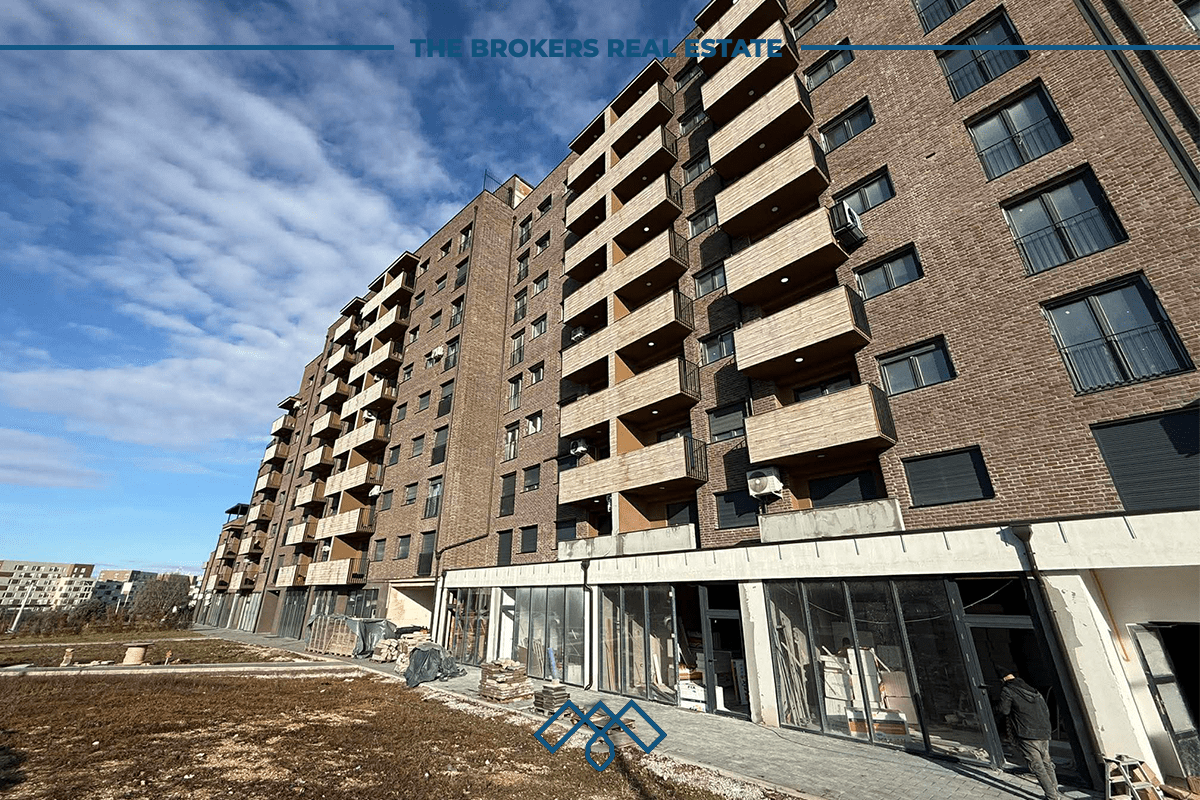 Shitet banesa 82,74m2 në lagjen Prishtina e Re.