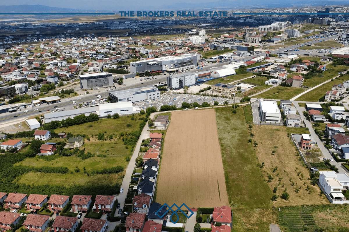 Truall në shitje 104 Ari – Çagllavicë, mbrapa Fortesës. 4