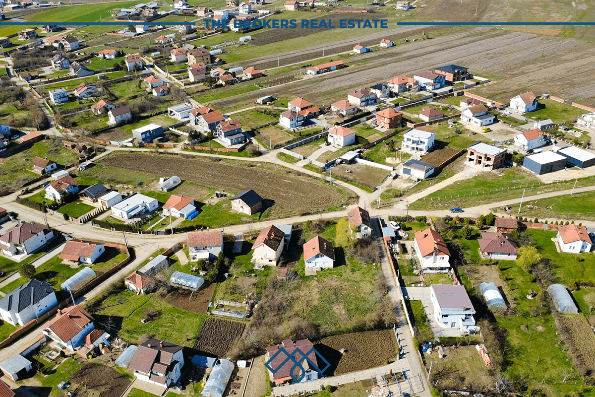 Truall në shitje 16 Ari – Miradi e Epërme (Fushë Kosovë). 4