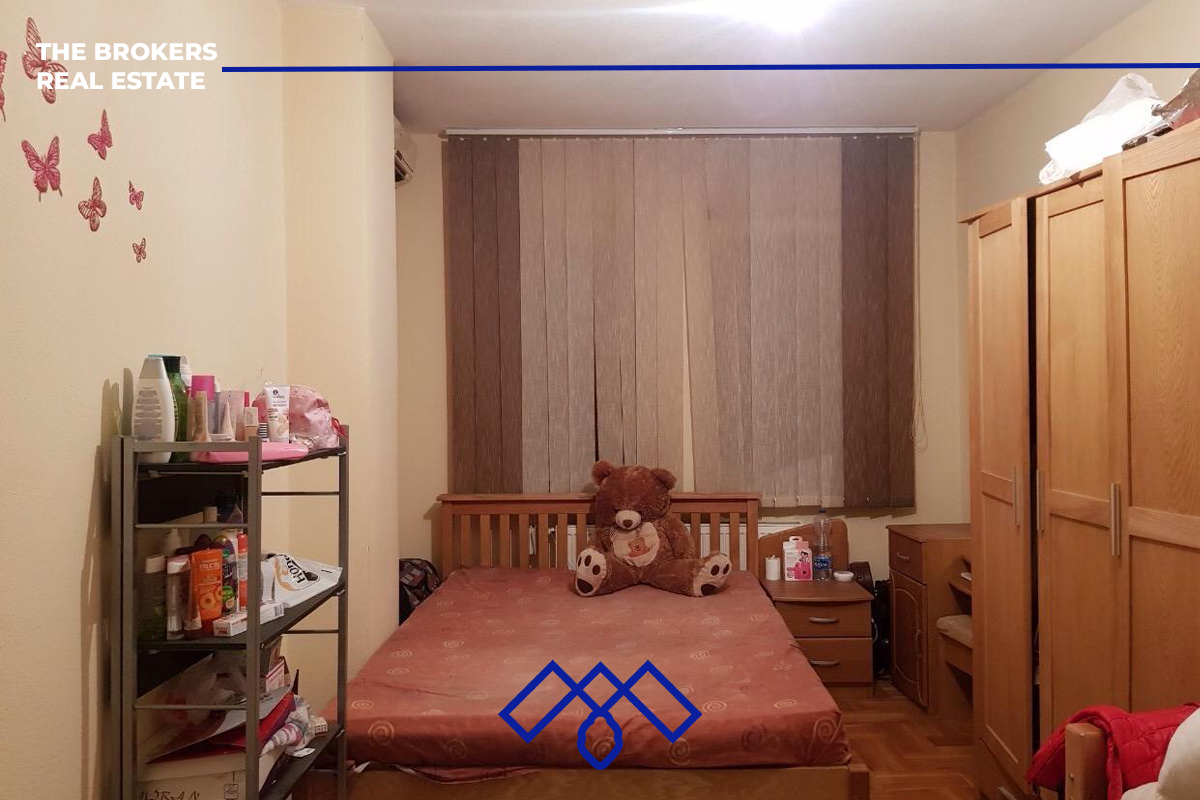 Ofrohet për shitje banesa 82 m² neto, në Prishtinë përballë Kolegjit FAMA te ish Sllovenia Sporti. 3