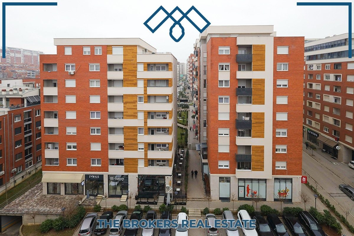 Banesë 111m² në SHITJE – afër Rrugës B – Kompleksi Royal + garazhë