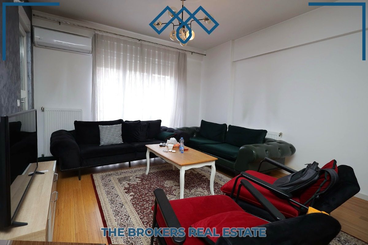 Banesë 111m² në SHITJE – afër Rrugës B – Kompleksi Royal + garazhë 4