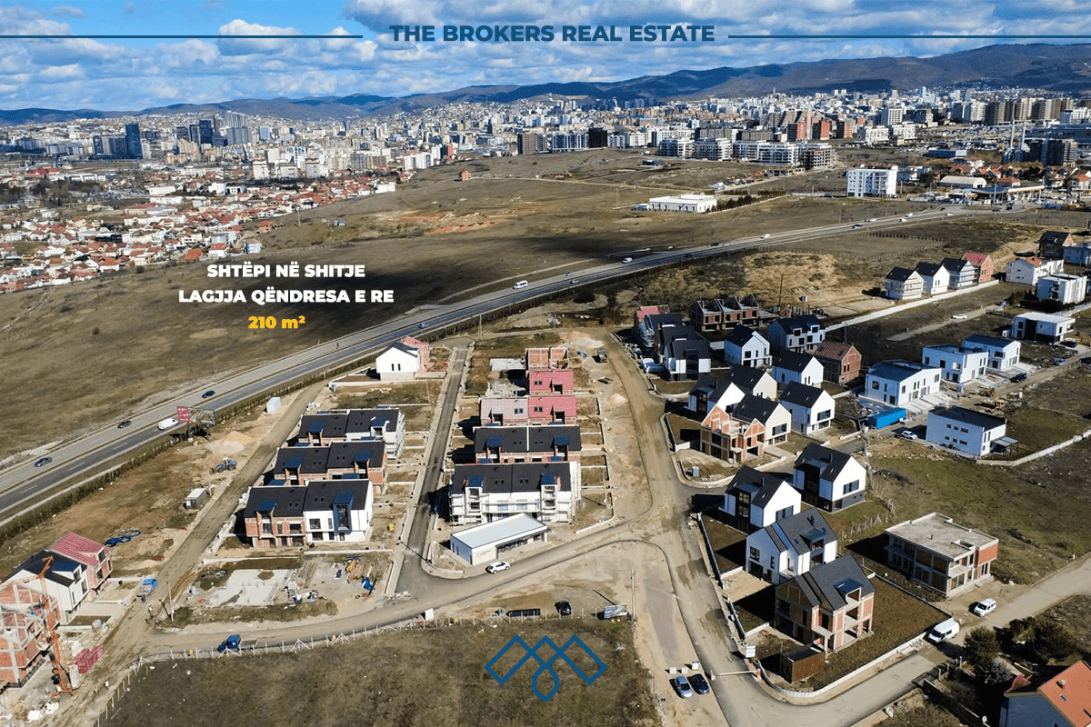 Shtëpi 210m2 në shitje – Lagjja Qendresa e Re/Veternik