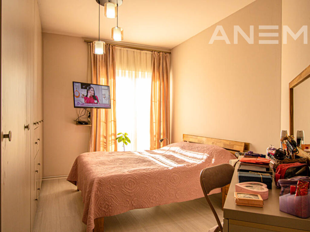 Banesë në shitje 92.80m² në Qendër 4