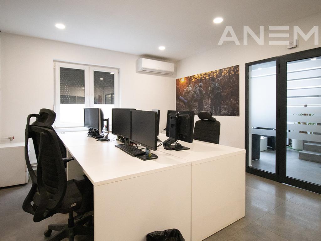 Zyre në shitje 100m² në lagjen Dardania 4
