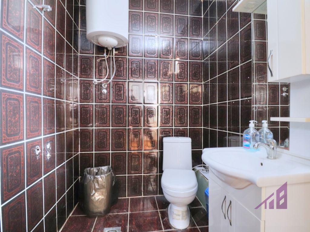 Shtëpi në shitje 239m² në lagjen Qafa 4