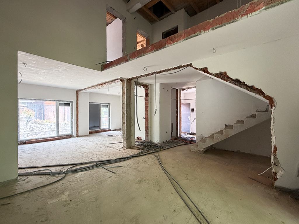 Vilë në shitje 177m² në Brezovicë 2