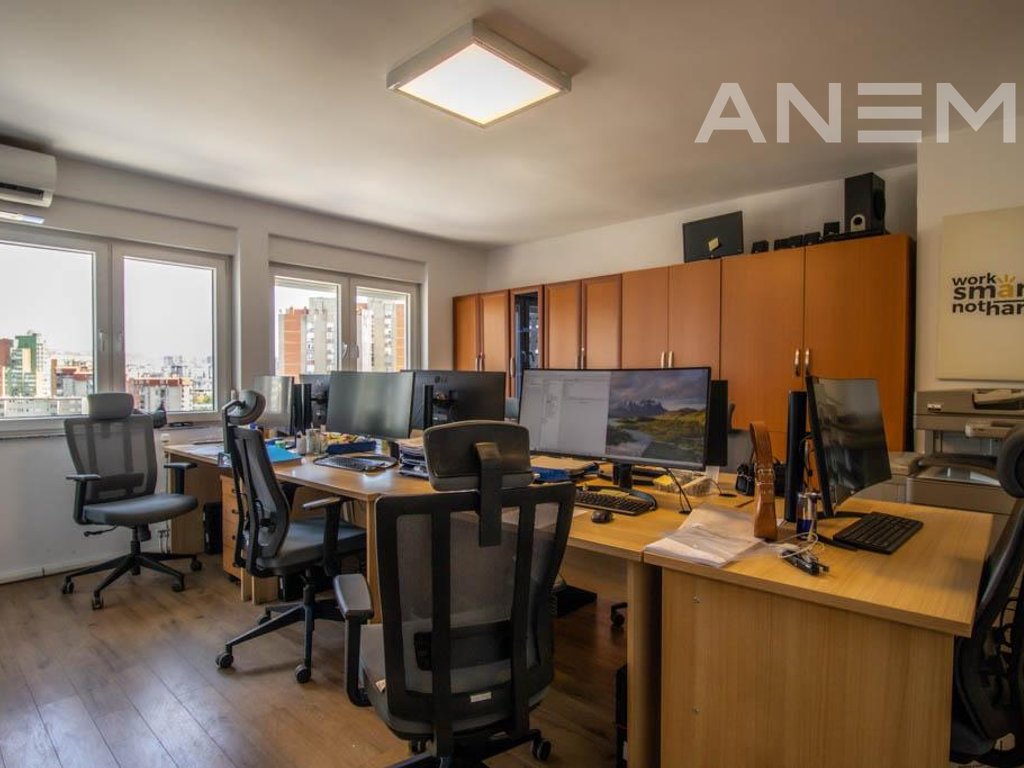 Zyre me qira me 3 hapësira pune në Lakrishte 2