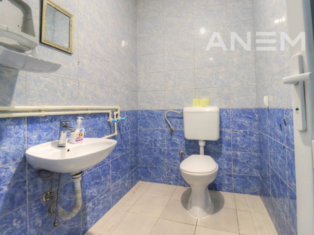 Zyre me qira 100m2 në Lakrishtë 2