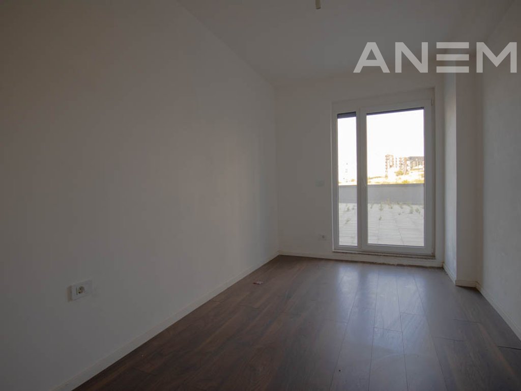 Banesë në shitje 107m² + 130m² te Prishtina e Re 4