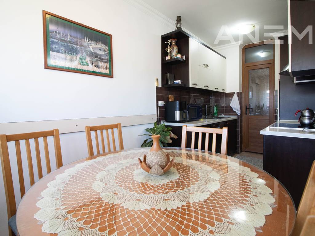 Banesë në shitje 77m² në Qendër 3