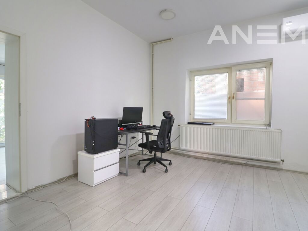 Zyre me qira me 2 hapësira pune në Pejton 2
