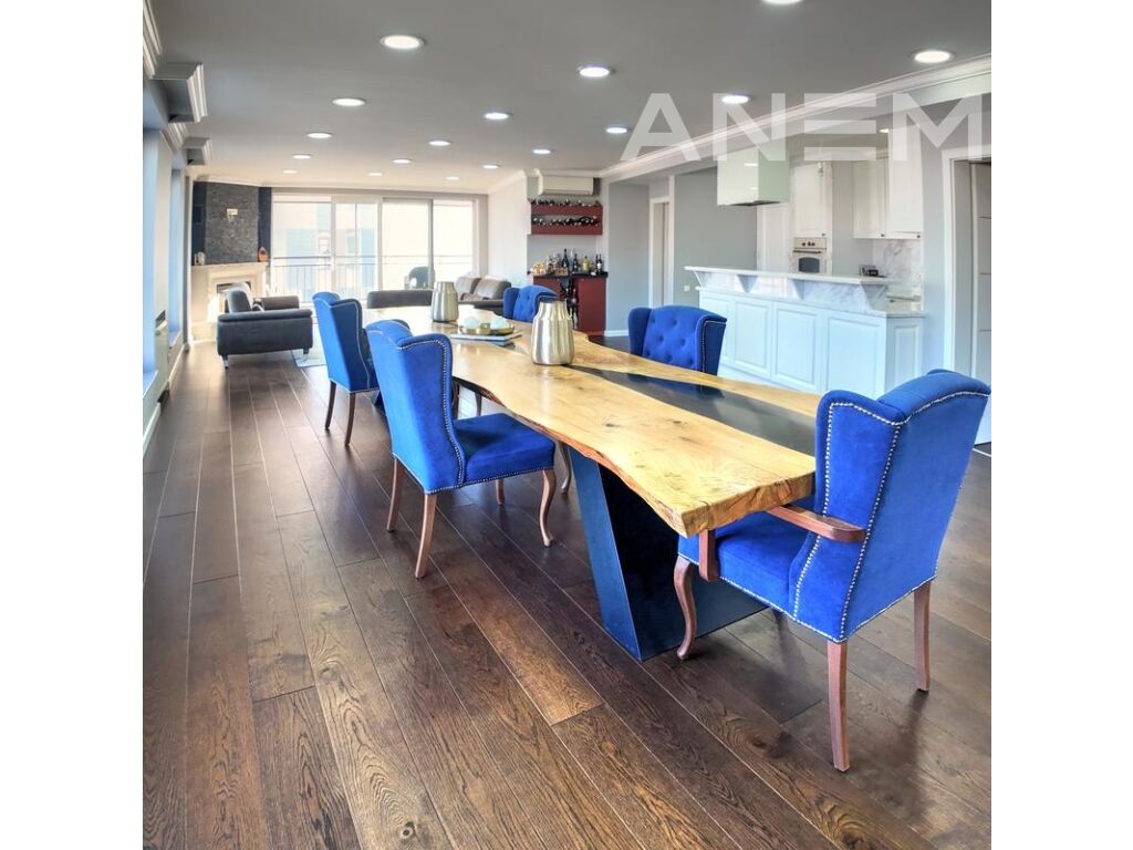 Penthouse në shitje 245m² në lagjen Kalabria 2