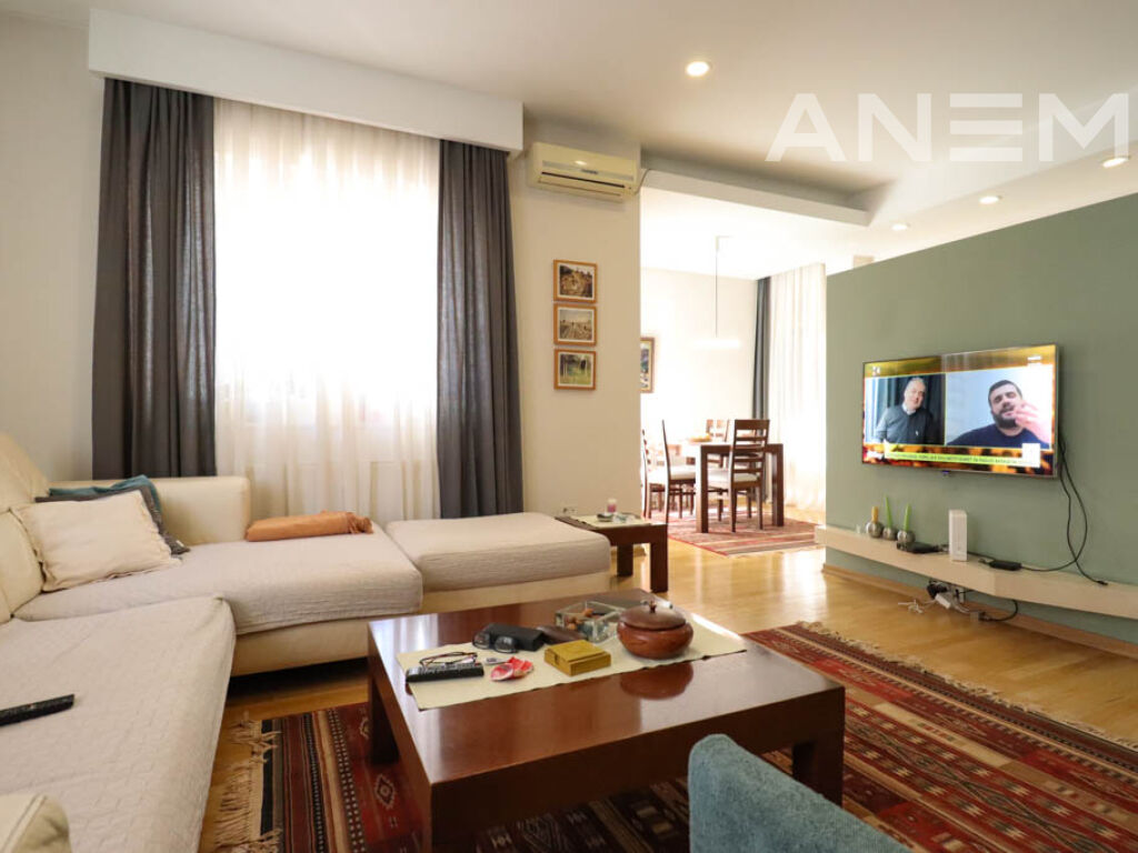 Duplex në shitje 192m² në Qendër