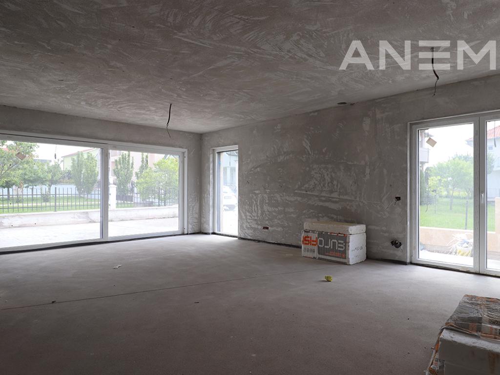 Dy shtëpi në shitje 340m² në Çagllavicë 2
