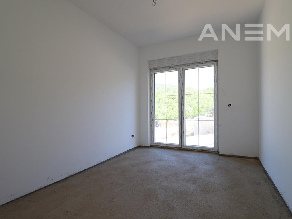 Shtëpi në shitje 193.11m² në lagjen Royal Green Residence 4
