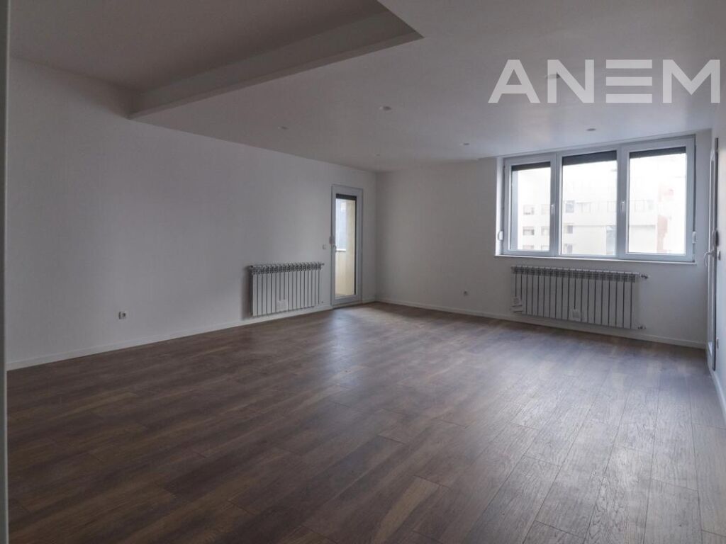 Banesë në shitje 125m² në Lakrishtë 2