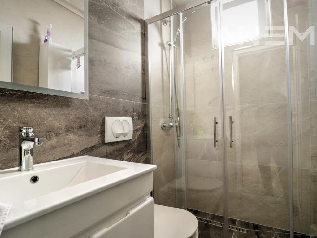 Shtëpi me qira 500m² në lagjën Vranjevc 4